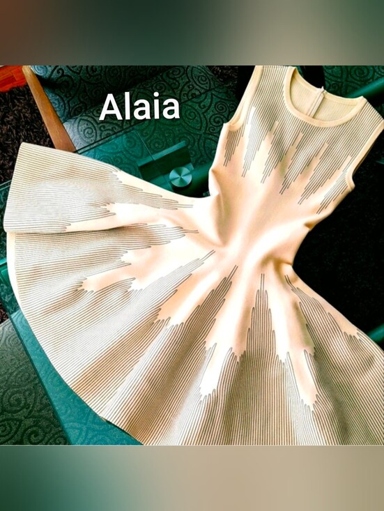 Alaia Dresses & Skirts - NWOT ALAÏA Cream / Black Dress Sz 38, US Sz 2/4